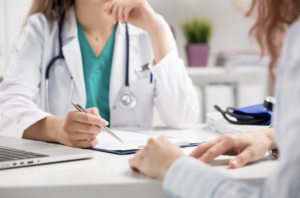 Quais são os fatores de risco para aneurisma de aorta?